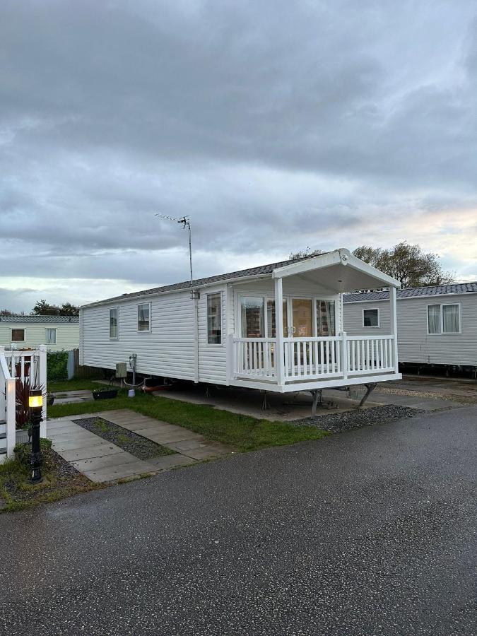 Luxurious 6 Berth Swift Bordeaux On Lyons Robin Hood Rhyl Villa Meliden Exterior foto