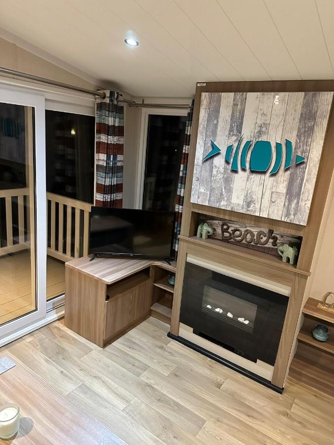 Luxurious 6 Berth Swift Bordeaux On Lyons Robin Hood Rhyl Villa Meliden Exterior foto