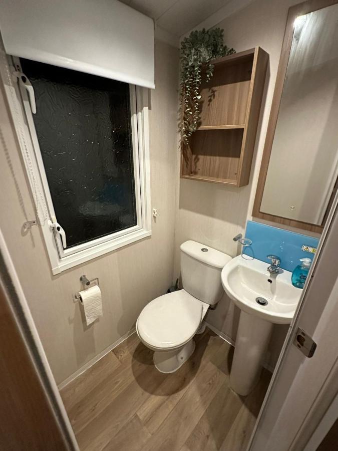 Luxurious 6 Berth Swift Bordeaux On Lyons Robin Hood Rhyl Villa Meliden Exterior foto