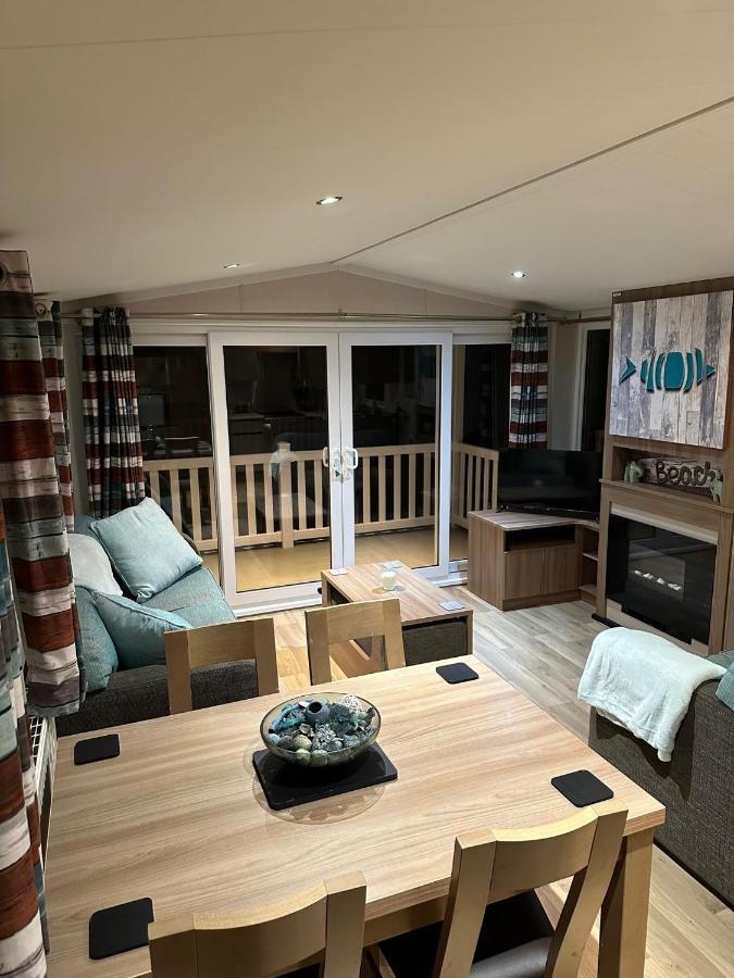 Luxurious 6 Berth Swift Bordeaux On Lyons Robin Hood Rhyl Villa Meliden Exterior foto