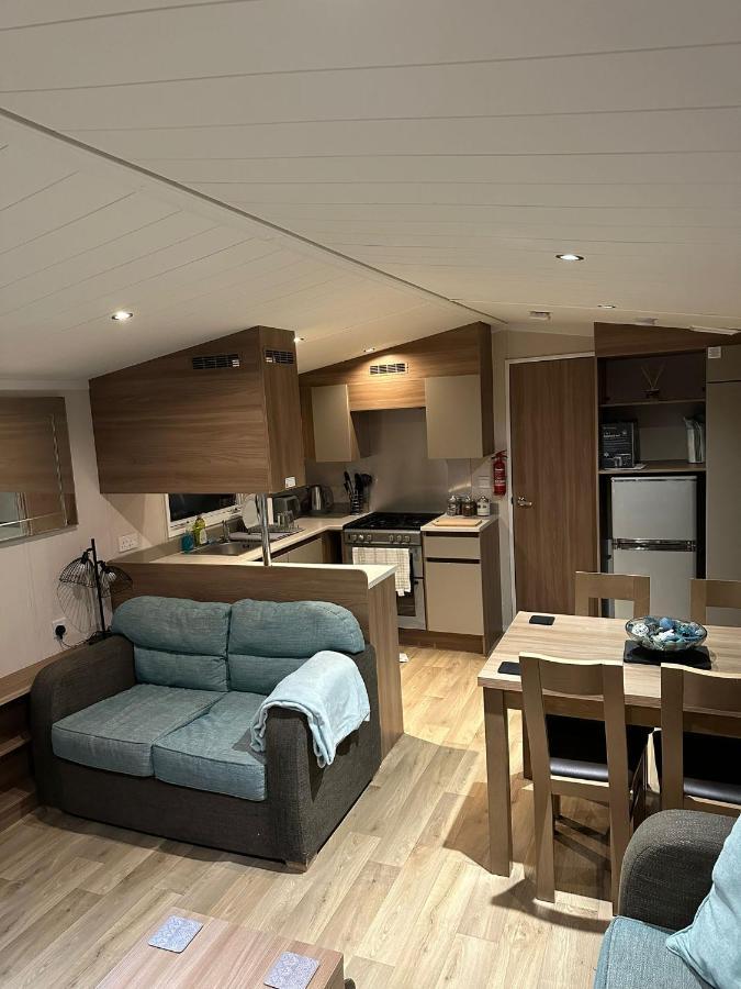 Luxurious 6 Berth Swift Bordeaux On Lyons Robin Hood Rhyl Villa Meliden Exterior foto